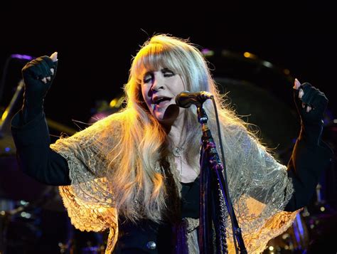Stevie Nicks Announces New U S Tour Dates Music Soundcore Collective