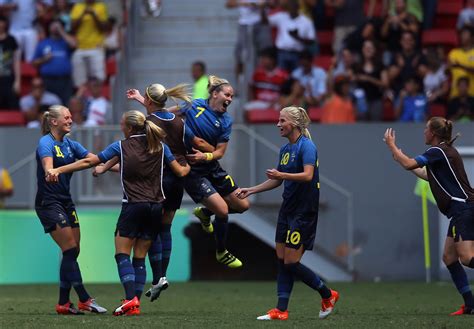 Us Women Stunned By Sweden In Olympic Soccer Quarterfinals Chicago Tribune