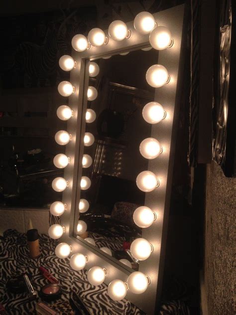 See more ideas about vanity, beauty room, hollywood vanity mirror. Makeup Mirror With Lights Around It