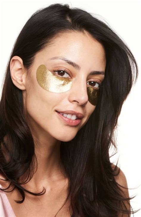 6 Gold Face Masks That Have The Midas Touch Gold Eye Mask Gold Eyes