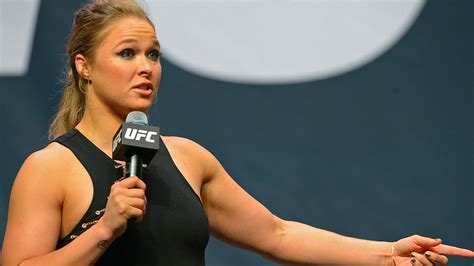 Whoopsie Watch Ronda Rousey S Sexual Slip During Ufc Press
