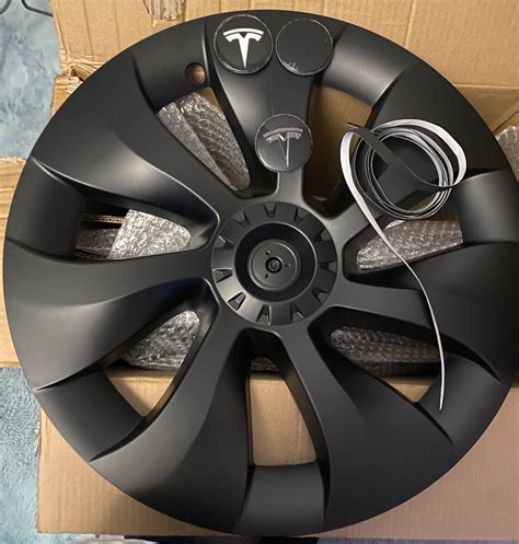 Verkauft Tesla Model Y Gemini Felgen Reifen Radkappen Satz Inkl My