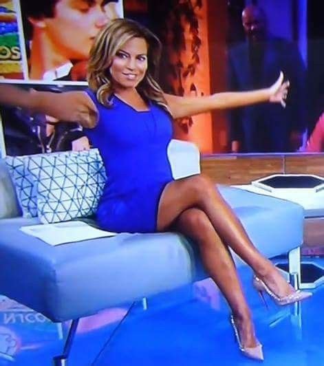 Robin Meade Sexy Long Legs In Robin Meade Female News Anchors Sexy