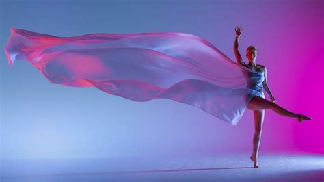 How To Shoot Dramatic Dynamic Dance Photographs Digital Camera World