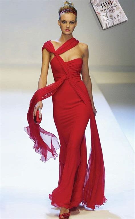Pin By Caroline Debo On Moda Fashion Red Fashion Gorgeous Dresses