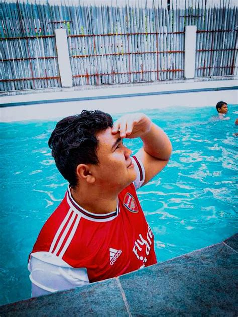 Jojie melanjutkan pelajaran ke kolej. Legendary Anime 3rd - Posts | Facebook