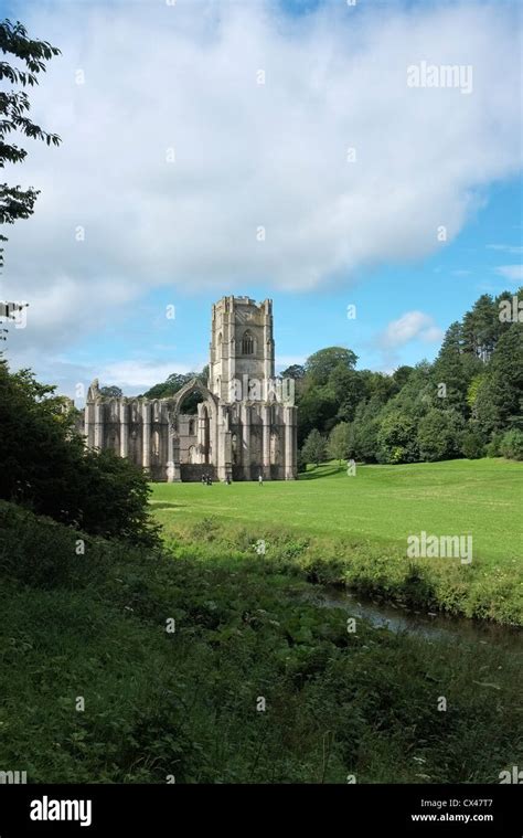 Fountains Abbey And Studley Royal Estate In Yorkshire Stock Photo Alamy