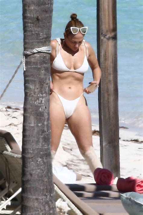 Jennifer Lopez Tight Bikini Cameltoe Butt Photos Thefappening Link