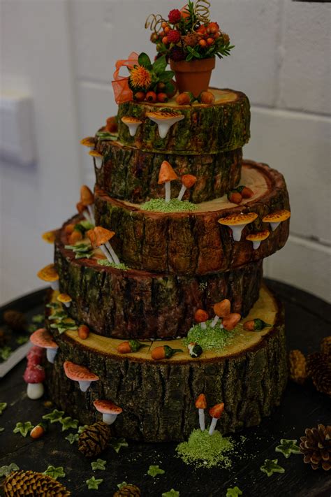 Tree Themed Wedding Cake An Elegant And Nature Inspired Cake