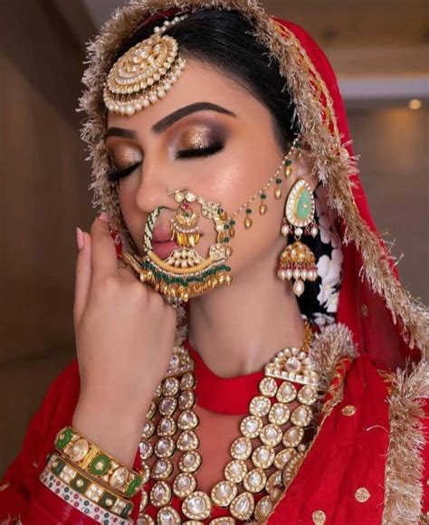 18 Gorgeous Oversized Bridal Nath Designs Idea Bridal Nose Ring