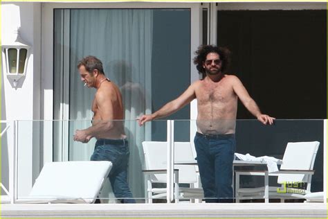 Mel Gibson Shirtless In Cannes Photo 2544885 Mel Gibson Shirtless