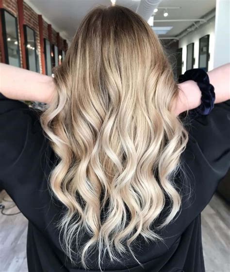 10 Best Beach Wave Hairstyles For Summer 2022 Her Style Code