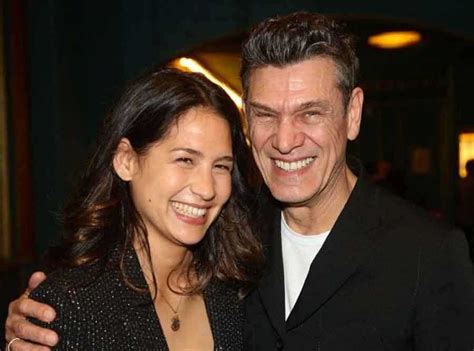 Marc lavoine best of morceaux d'amour. Laeticia Hallyday Marc Lavoine : leur relation dévoilée.