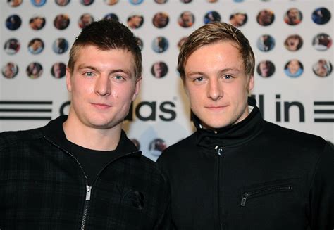Mit seinem club hat er noch ziele. Felix Kroos macht seinen Bruder Toni Kroos zum Gespött im ...