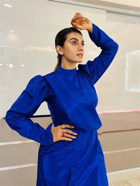शॉर्ट ड्रेस में अक्षरा ने ढाया कहर Bhojpuri Actress Akshara Singh Looks Sizzling In Blue Short