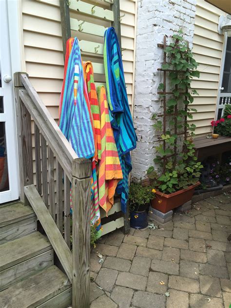 The most common outdoor beach towel hooks material is metal. Outdoor towel drying rack! ! My stepmom refashioned this ...
