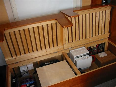 Providing custom rails or fence around here these diy bunk beds would be a big pleasure to build at home and will make outstanding gifts for the kids. This is a UK site with great designs on DIY travel trailer (aka Caravans) stuff! This one is a ...