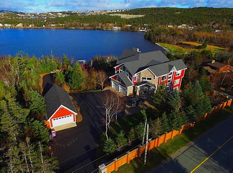 Luxury Lakefront Home In Paradise Newfoundland – Luxury Residence