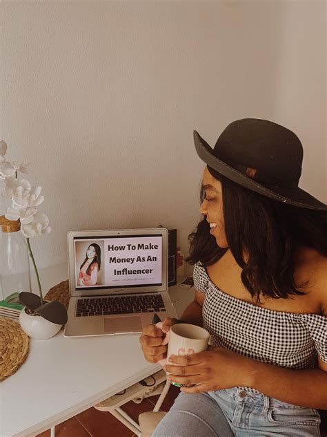 5 things i learned from the ladybossblogger influencer course way to make money make money