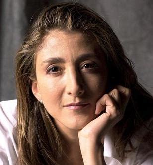 Ingrid betancourt expresa esperanza y reservas el presidente juan manuel santos dice que el anuncio no es suficiente cifras de la ong país libre aseguran que aún hay unas 415 personas secuestradas, 10 de ellas militares y. Fullpublicidad: INGRID BETANCOURT: ES UNA MALAGRADECIDA?