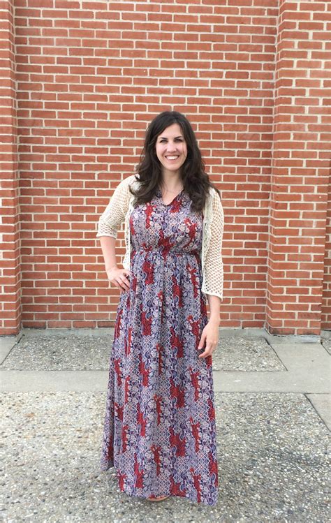 real mom style the boho chic summer maxi dress momma in flip flops