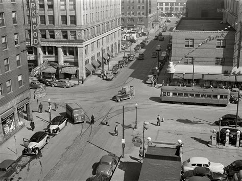 Shorpy Historical Picture Archive Walnut And Fourth 1940 High