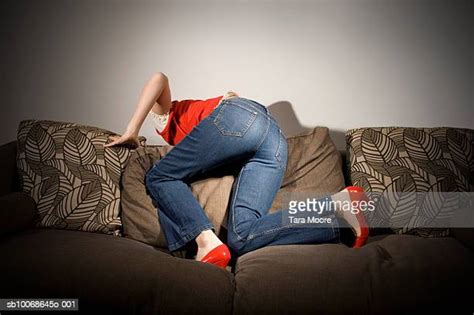 Woman Kneeling Back View Bildbanksfoton Och Bilder Getty Images