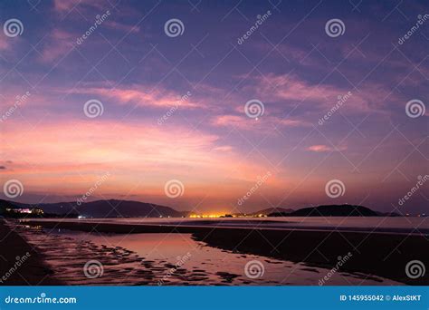 Venus In The Morning Sky Dawn And Low Tide On Hainan Island China