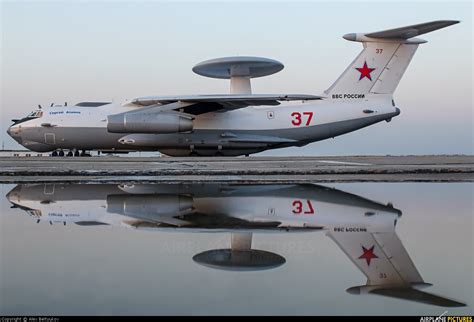Het vliegtuig zou volgens meerdere berichten op de vangrail liggen van de a50. 37 - Russia - Air Force Beriev A-50 (all models) at ...