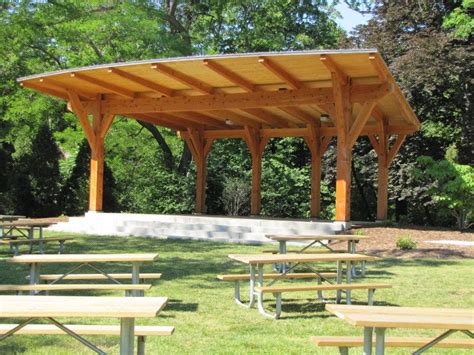 Lake Park Unveils New Summer Stage At Musical Mondays Kickoff Outdoor