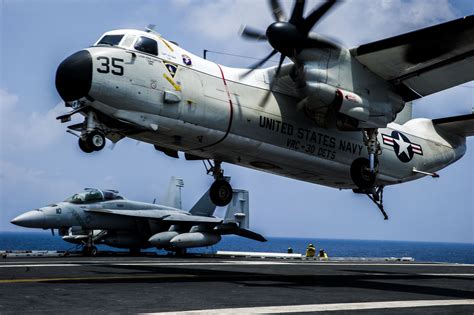 Us Navy C 2a Greyhound Lands On Uss George Washington Cvn 73 4256 X