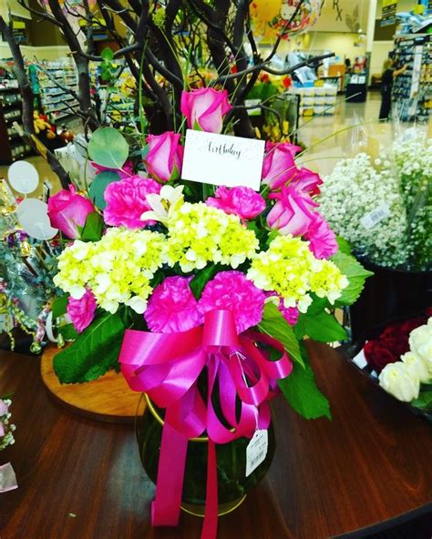 Expires in 3 days verified today. Pin by Chastity chazz on Floral babez | Table decorations ...