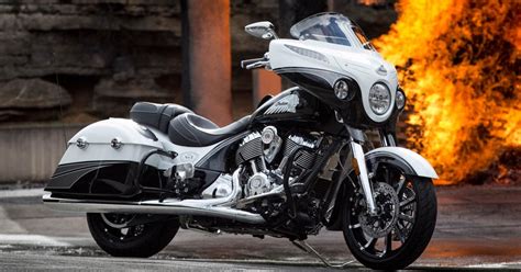 2020 jack daniel's limited edition indian springfield dark horse. Indian Motorcycles Teamed Up With Jack Daniel's For This ...