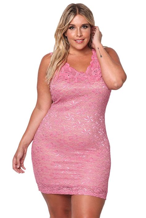 flaunt your curves the best ways to dress a plus size hourglass figure stylish curves