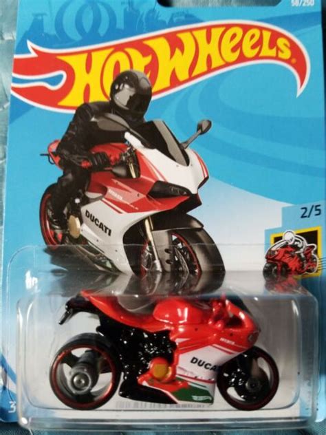 Hot Wheels 58250 Motorcycle Ducati 1199 Panigale Red ~ Hw Moto 25