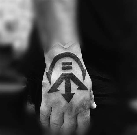 50 Best Hand Tattoos For Women And Men 2018 Tattoosboygirl