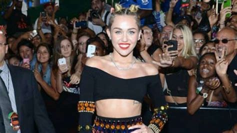 Miley Cyrus Banned From Performing In Dominican Republic