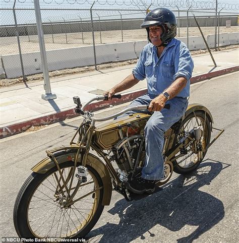 Jay Leno 72 Breaks His Collarbone In Motorcycle Accident Daily Mail