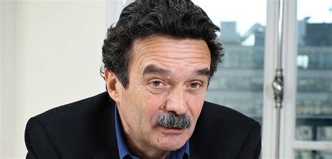 Après une enfance passée en martinique, plenel adhère à la ligue communiste révolutionnaire en 1970. Edwy Plenel : "Peut-être que la réussite d'une tribu d'Indiens comme nous dérange" - 5 mars 2016