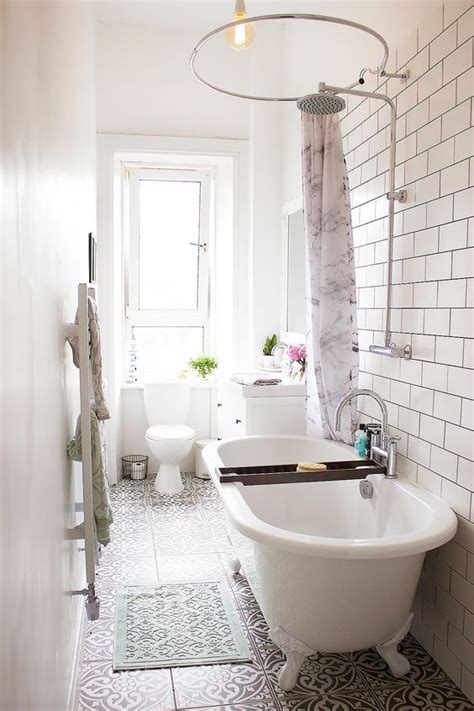 40 refined clawfoot bathtubs for elegant bathrooms. 40 Refined Clawfoot Bathtubs For Elegant Bathrooms - DigsDigs