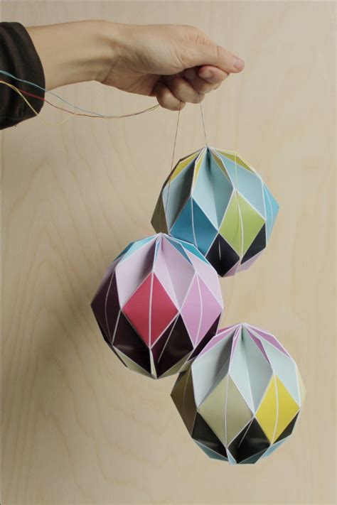 These Are Pretty Origami Ornaments I Wish There Were Instructions