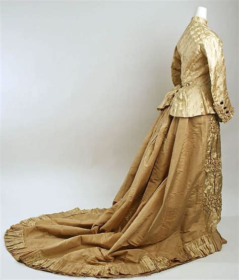 Wedding Dress 1880 American Made Of Silk Shown With Dinnertraveling