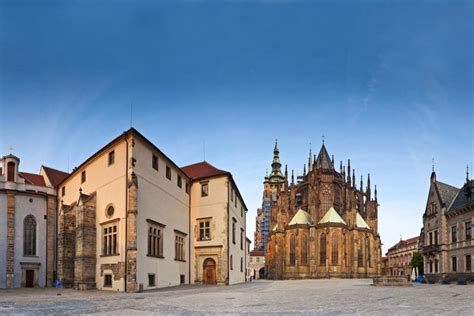 Vols + hôtel + petit déjeuner. Le Château de Prague - République tchèque