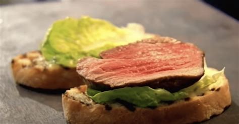 1 teaspoon of garlic powder. Take It From Gordon Ramsay - Here's How To Make The Perfect Steak Sandwich (With images ...