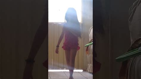Minha irmã de 8 anos dançando passinho dos maloka funk | richvlog → pode me seguir nas redes sociais eu deixo : Menina dançando muito louca - YouTube