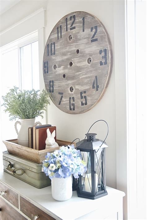 55 incredible ways to reuse pallets for decor and furniture and everything inbetween says: DIY Wood Pallet Clock - An Imperfect DIY Project - Liz Marie Blog