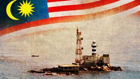 Singapura menyebutnya pedra branca (batu putih dalam bahasa portugis), dan malaysia sebagai pulau batu putih atau ejaan lamanya pulau batu puteh. PULAU BATU PUTIH : Kedaulatan Yang Digadaikan Dengan Rela ...