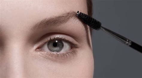 Thinning Eyebrows The Causes And How To Remedy Them