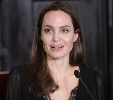 Angelina Jolie To Guest Edit Bbcs Today Popsugar Celebrity Uk