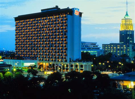 San Antonio Uncovered The Building Of The Hilton Palacio Del Rio